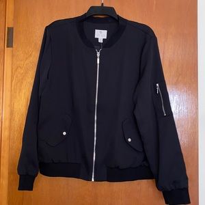 Lila Rose black jacket - Size XL